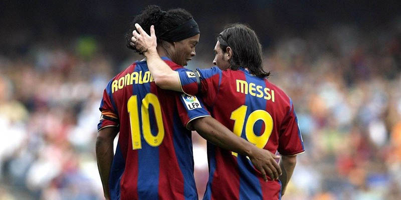 Tóm tắt mối lương duyên giữa Messi và Ronaldinho